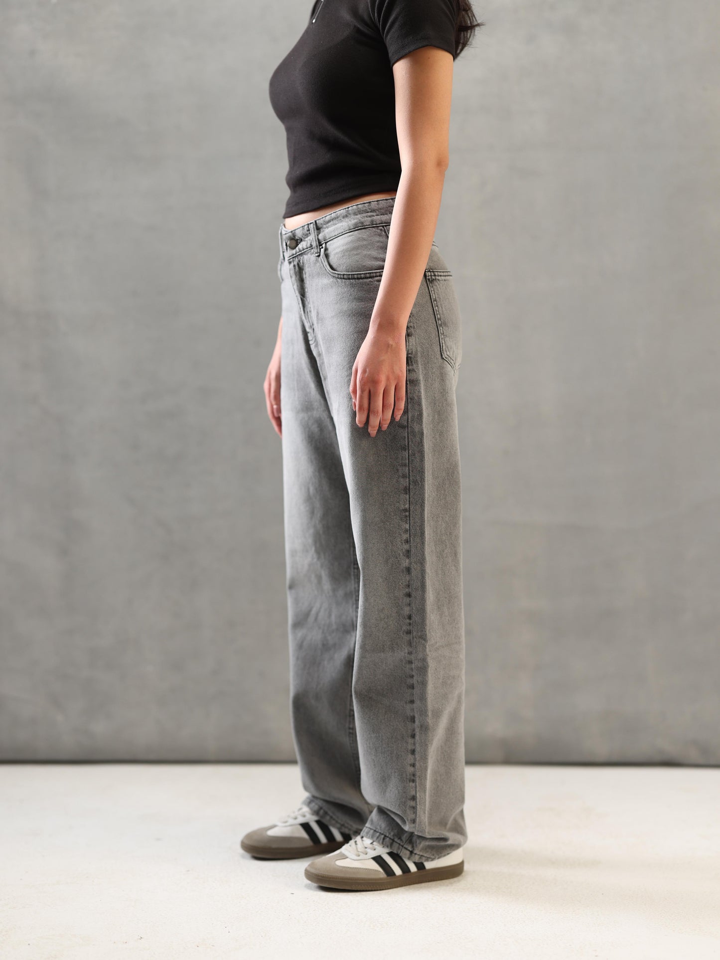 WOMEN'S GREY WASHED DENIM