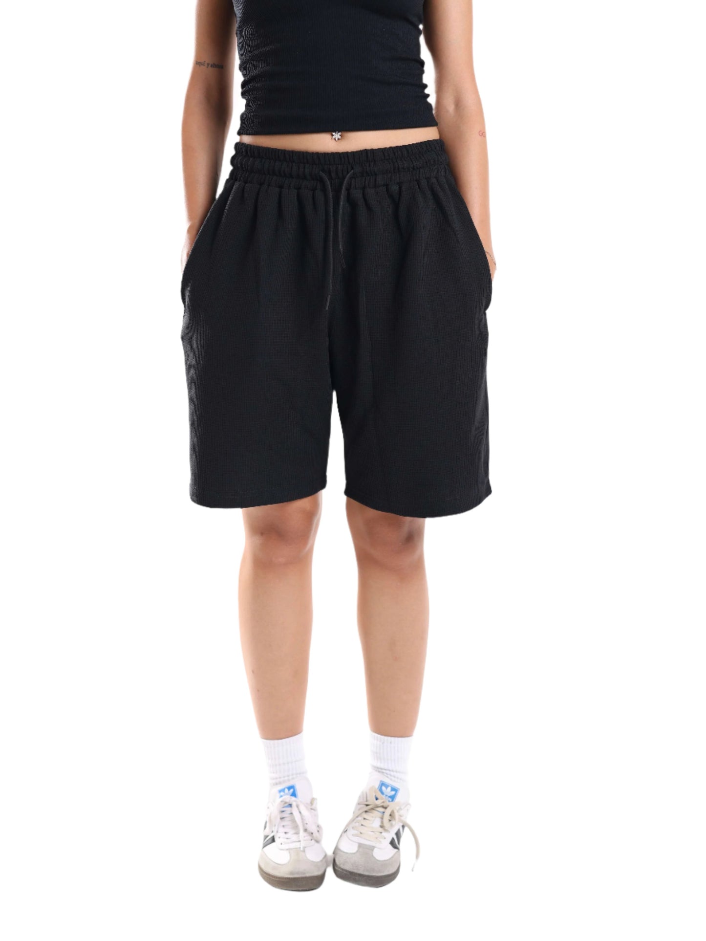 TEXTURED SHORTS - BLACK