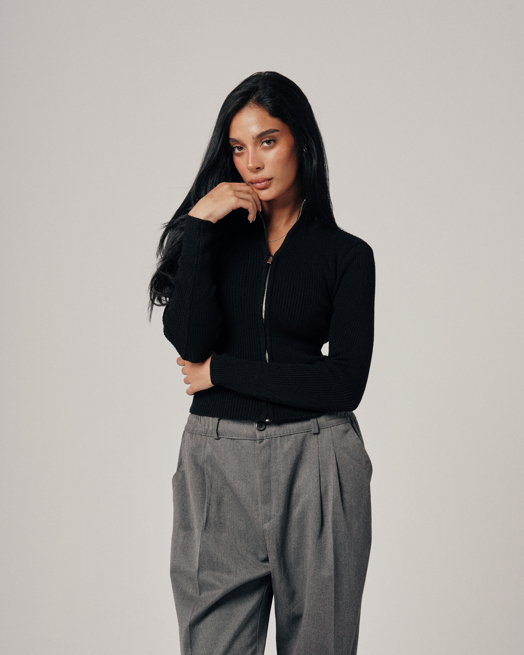 KNIT ZIP-UP CARDIGAN - BLACK