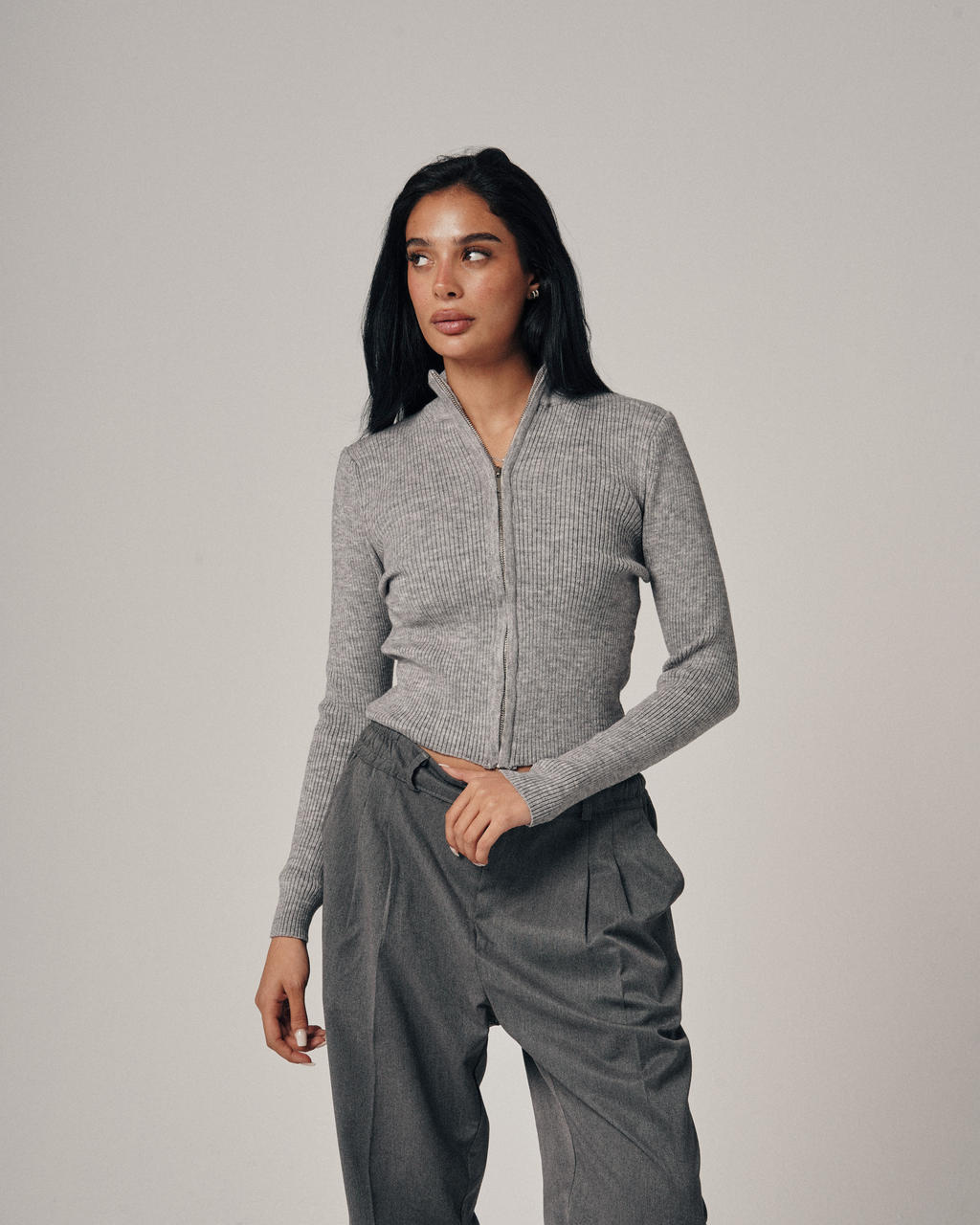KNIT ZIP-UP CARDIGAN -GREY