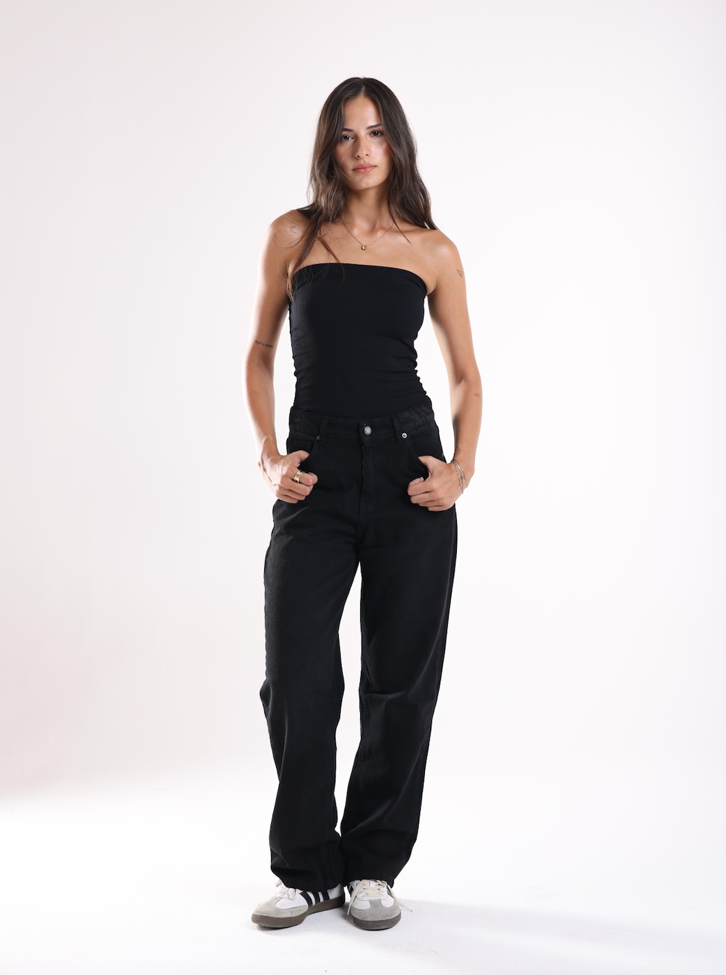 WOMEN'S BLACK WASHED DENIM