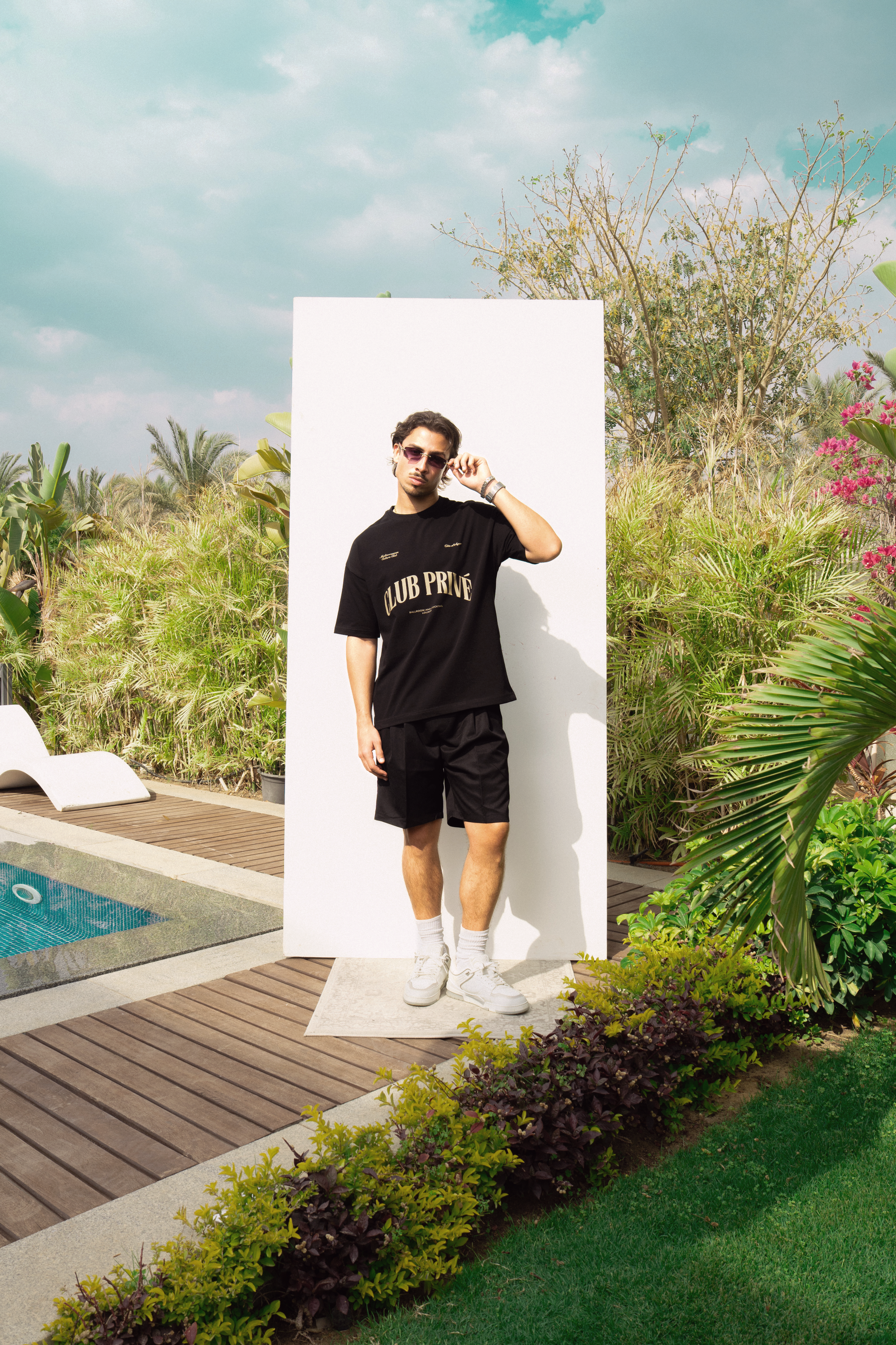 CLUB PRIVE BLACK TEE