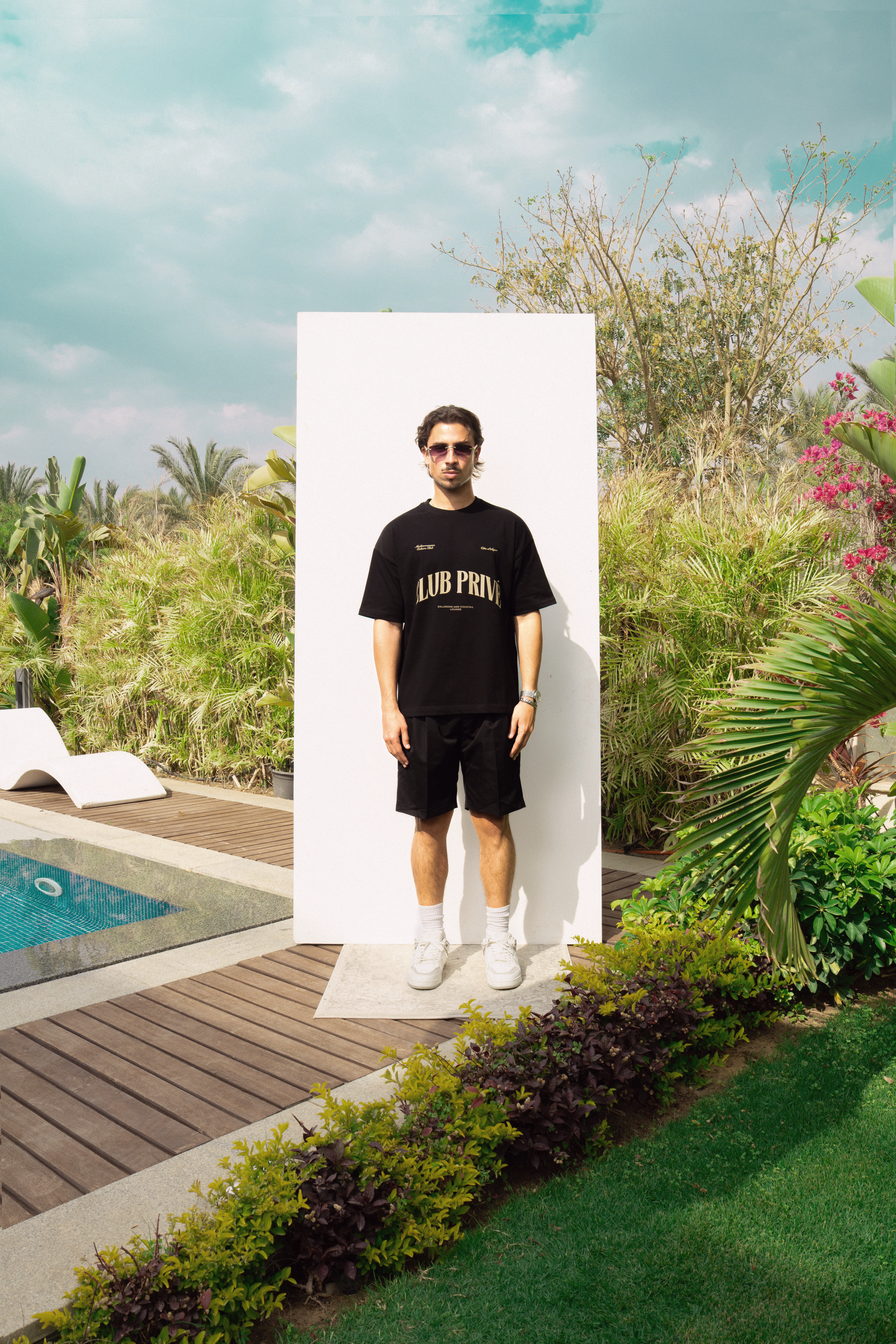 CLUB PRIVE BLACK TEE