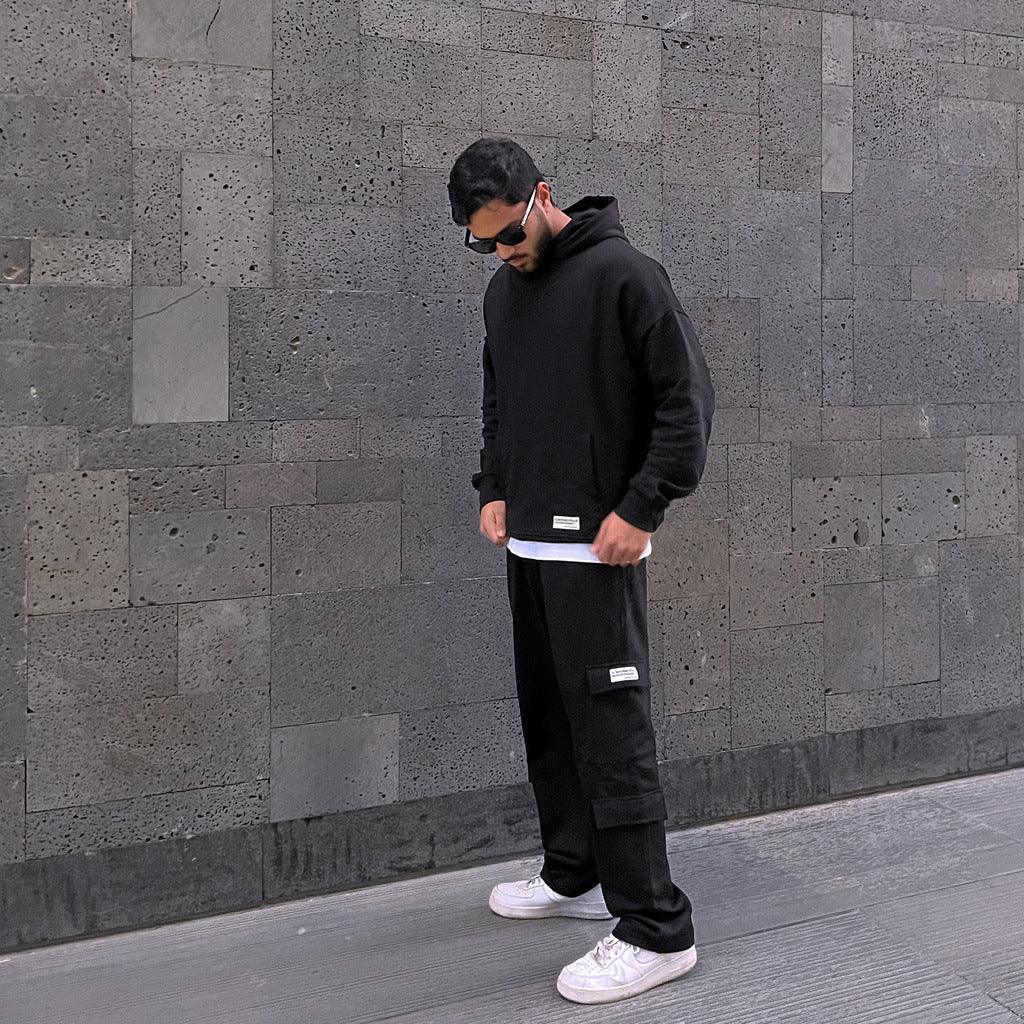 BLACK CARGO SWEATPANTS